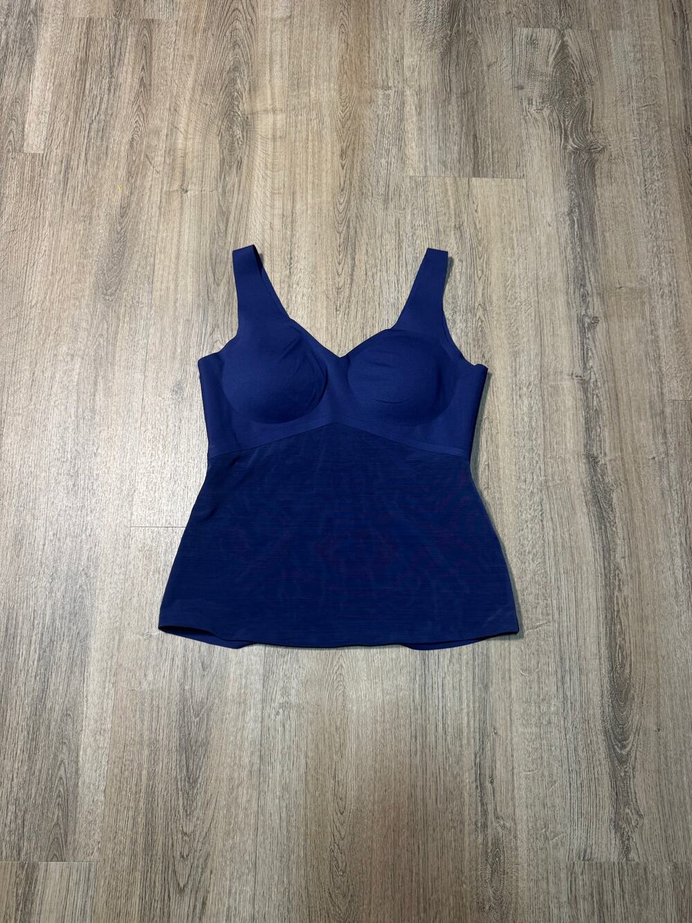 Honeylove Women's Navy Sculpting Camisole with Built-In Cups